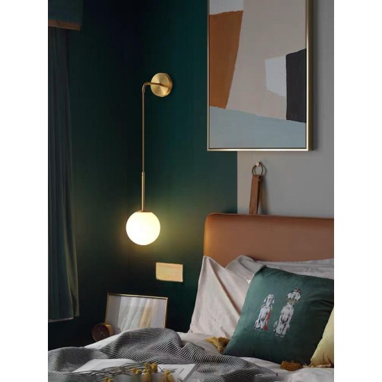 Aplica Moon Hook Gold, 1 surse de iluminare Aplica Moon Hook Gold, 1 surse de iluminare